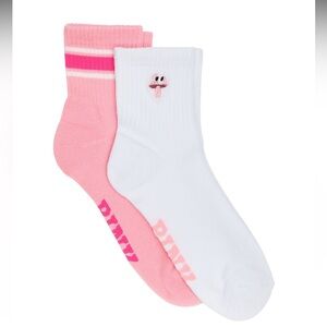 NWT two pack quarter socks Pink Victorias Secret
